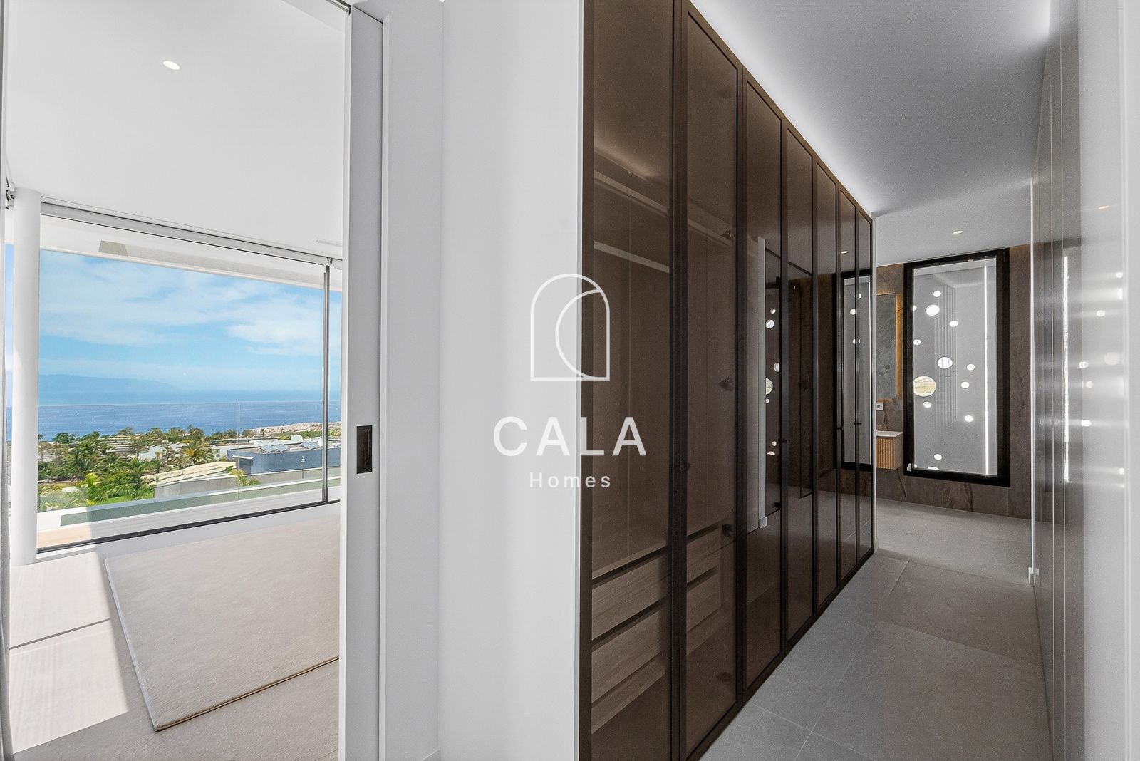 Exclusive Nivaria villa with sea views in Abama