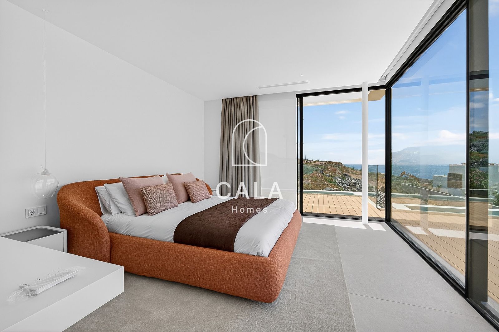 Exclusive Nivaria villa with sea views in Abama