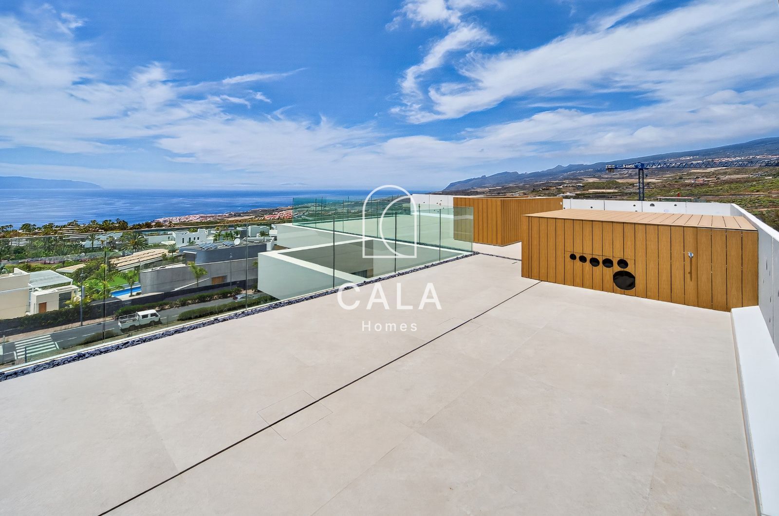 Exclusive Nivaria villa with sea views in Abama