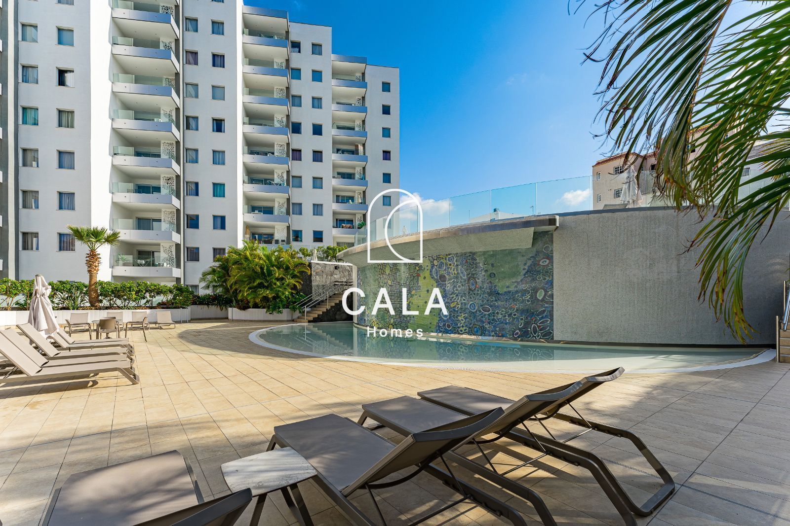 Exclusive 2-Bedroom Flat with Views in Playa Paraíso