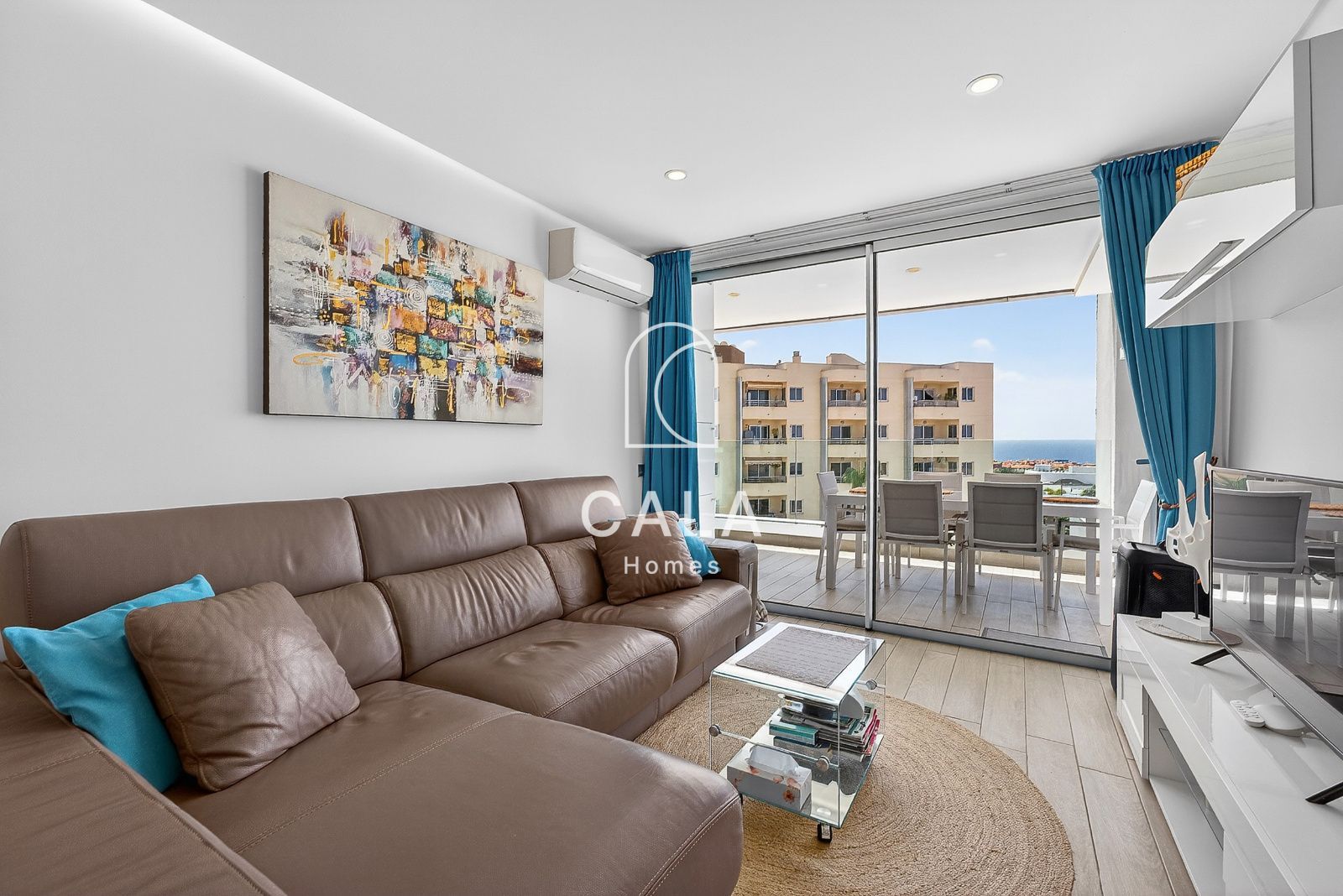 Exclusive 2-Bedroom Flat with Views in Playa Paraíso