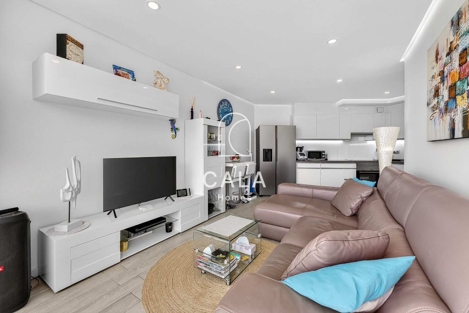 Exclusive 2-Bedroom Flat with Views in Playa Paraíso