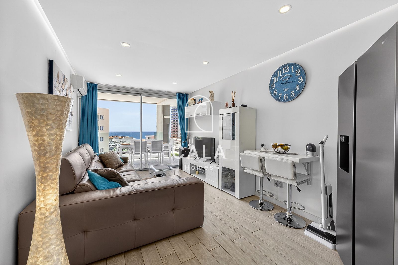 Exclusive 2-Bedroom Flat with Views in Playa Paraíso