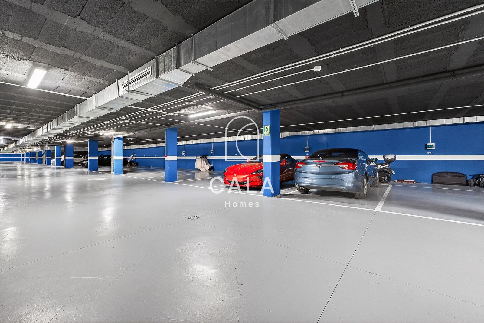 Exclusive 2-Bedroom Flat with Views in Playa Paraíso