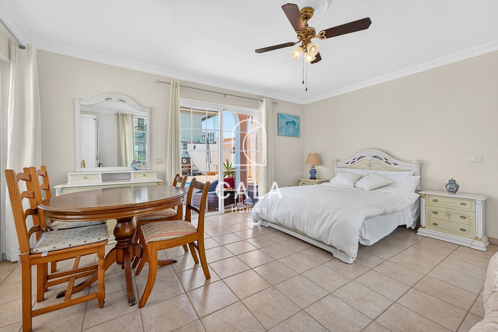 Exclusive Villa on Corner Plot with Sea Views in Callao Salvaje