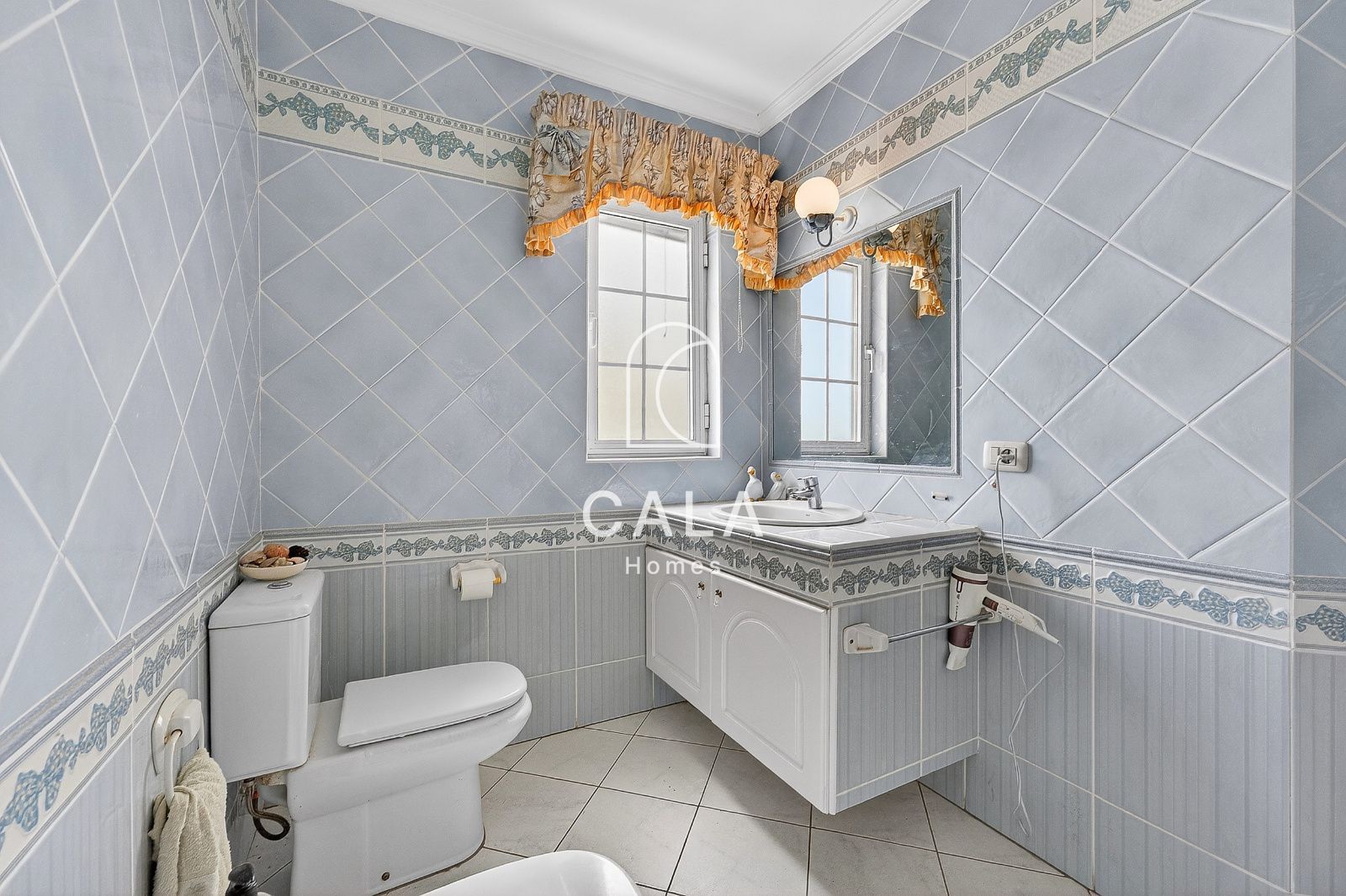 Exclusive Villa on Corner Plot with Sea Views in Callao Salvaje