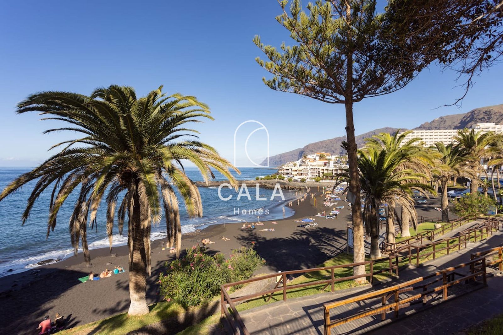 Opportunity in Puerto Santiago, 2-bedroom apartment with terrace and sea views