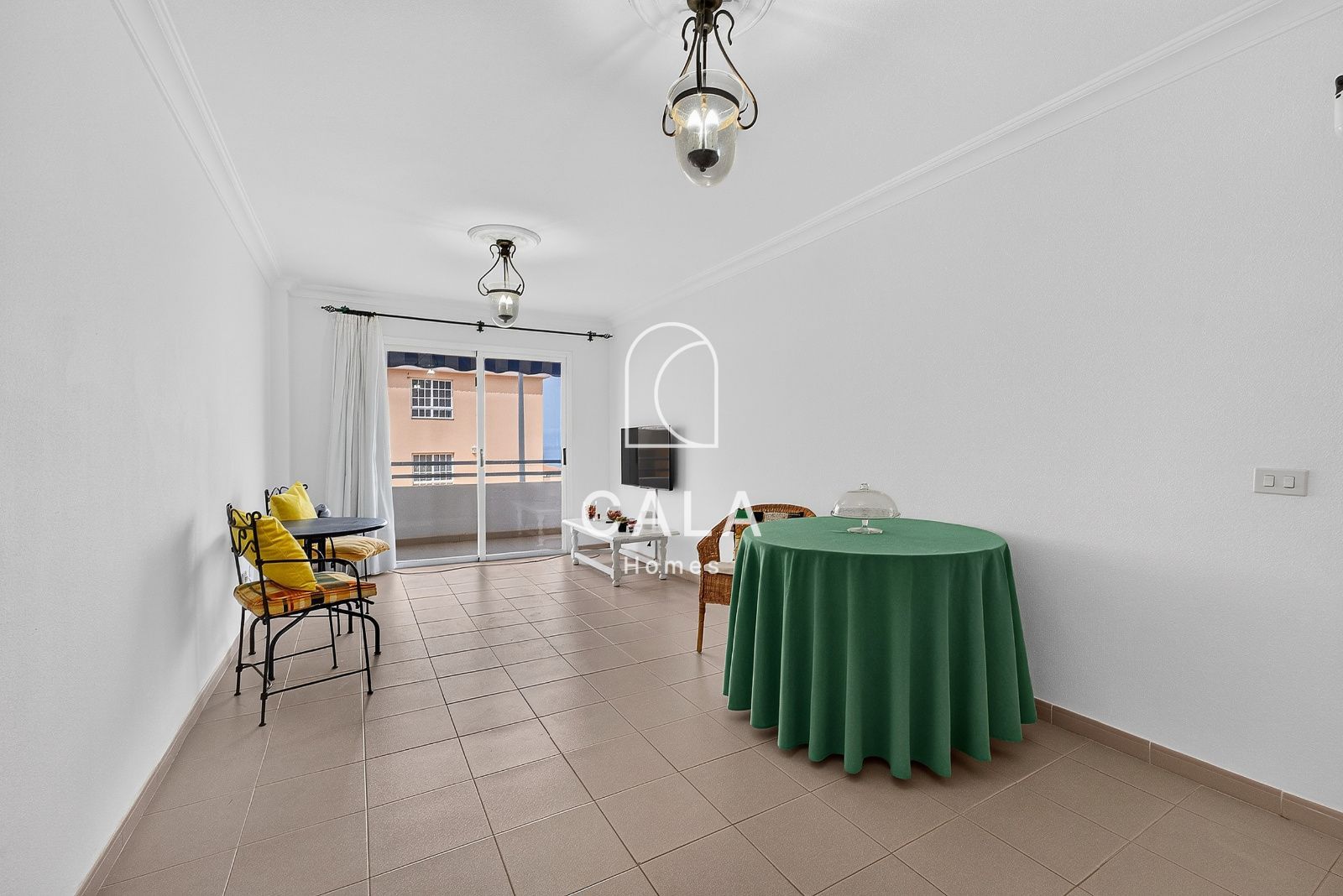 Opportunity in Puerto Santiago, 2-bedroom apartment with terrace and sea views