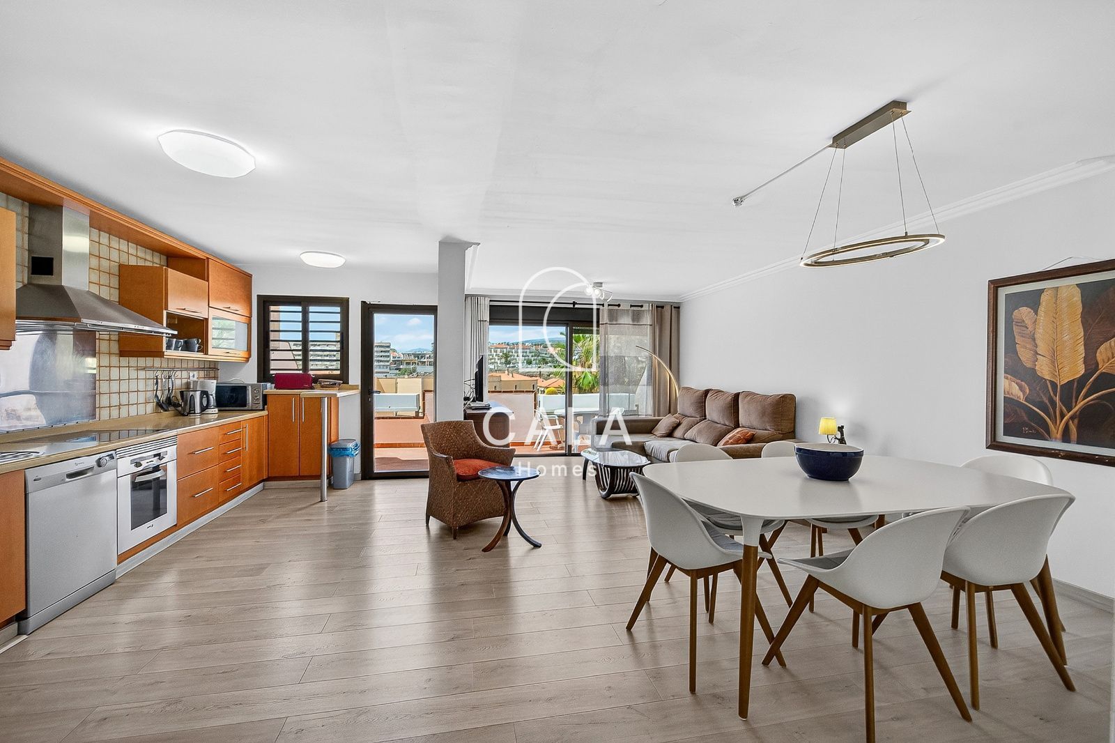 Bright 3 bedroom corner duplex penthouse, frontline to the sea, Callao Salvaje.