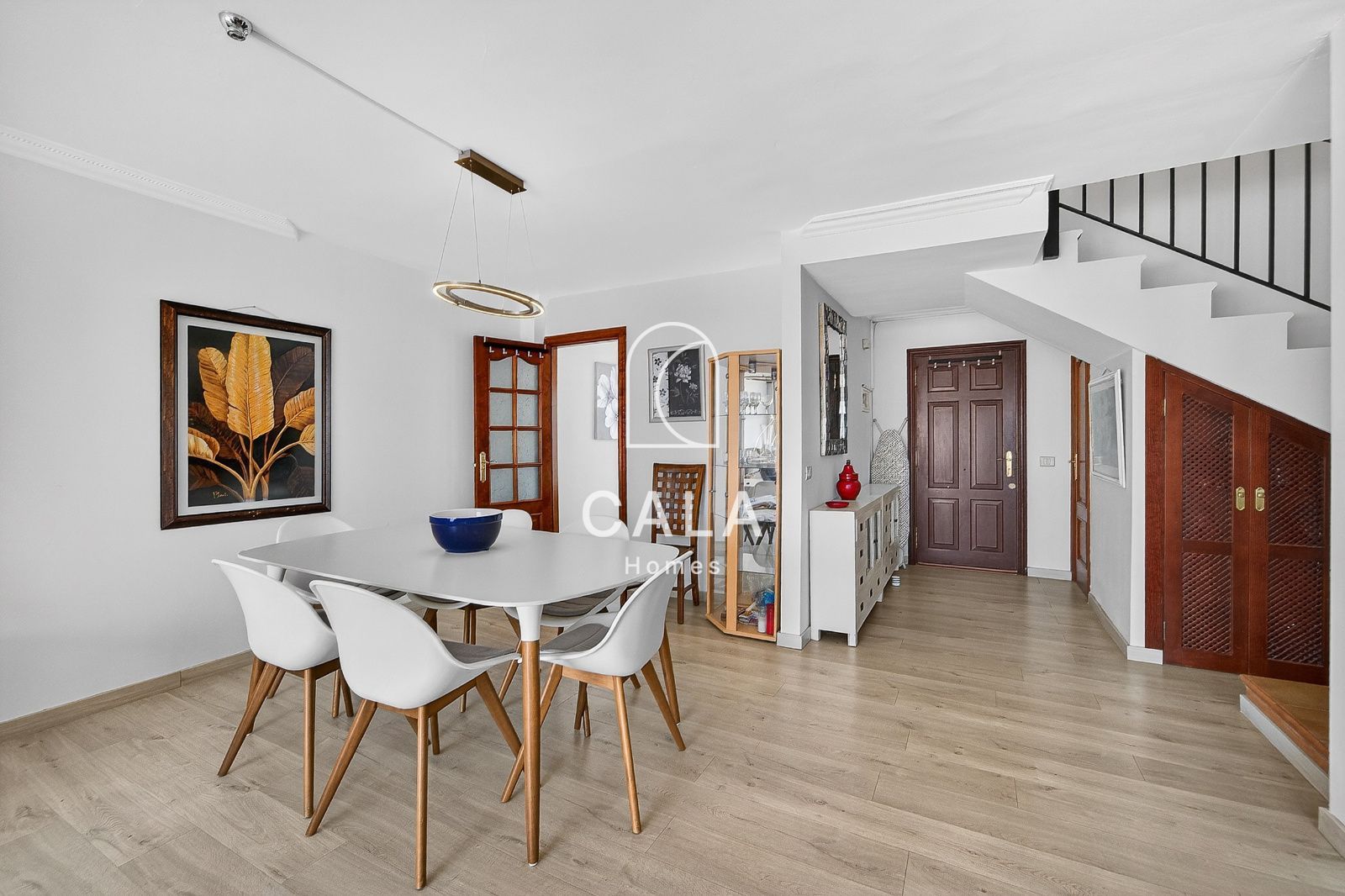 Bright 3 bedroom corner duplex penthouse, frontline to the sea, Callao Salvaje.