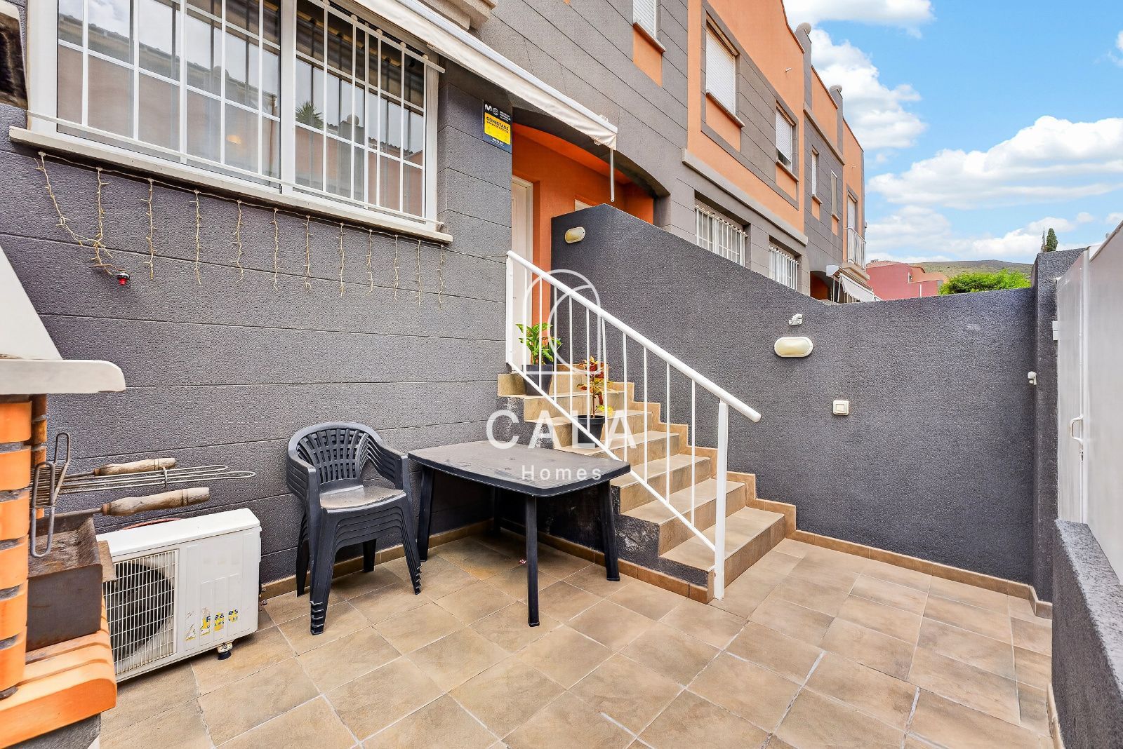 Spacious 3-bedroom townhouse in Llano del Camello