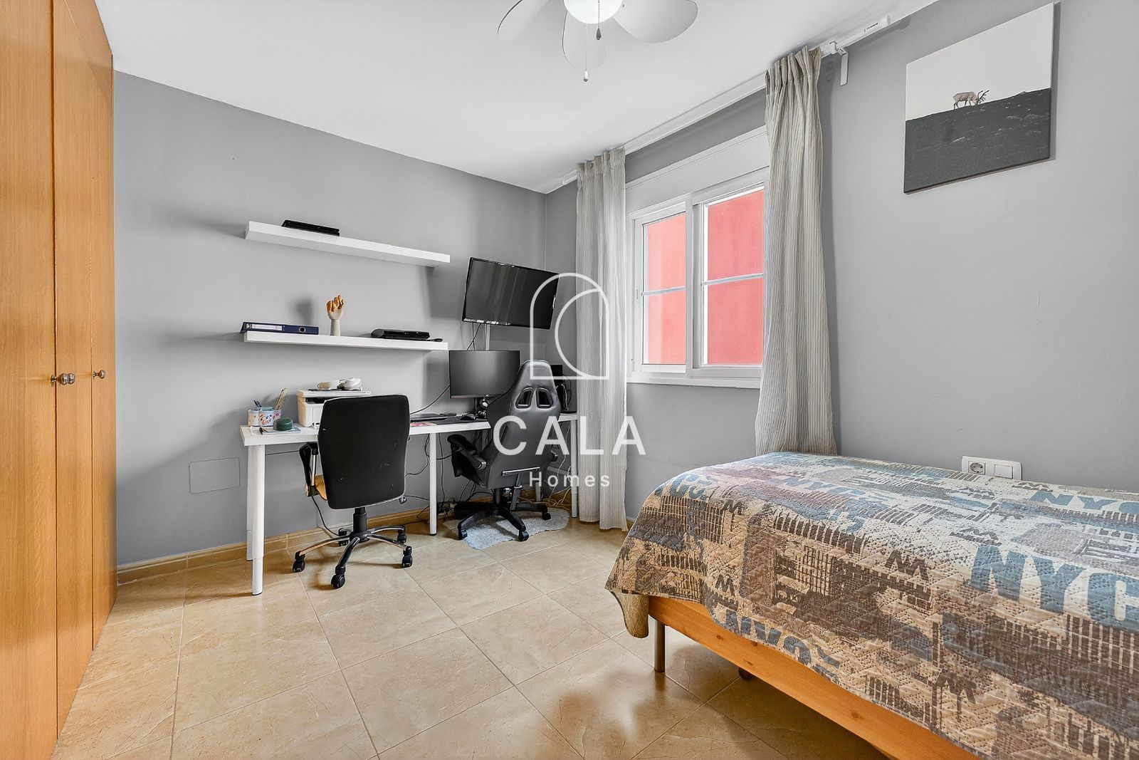 Spacious 3-bedroom townhouse in Llano del Camello