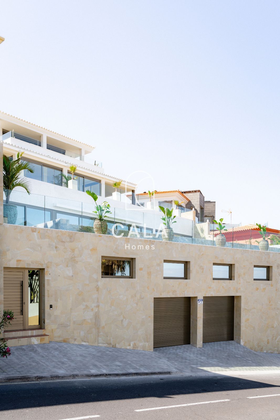 Exclusive Architect-Designed Villa With Open Views Of The Atlantic