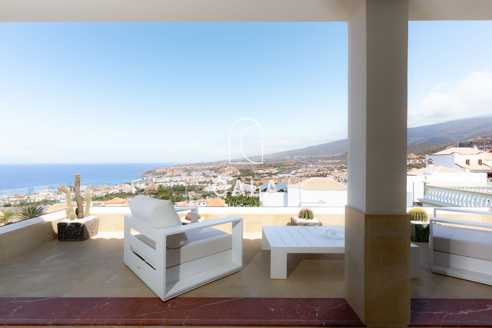 Exclusive Architect-Designed Villa With Open Views Of The Atlantic