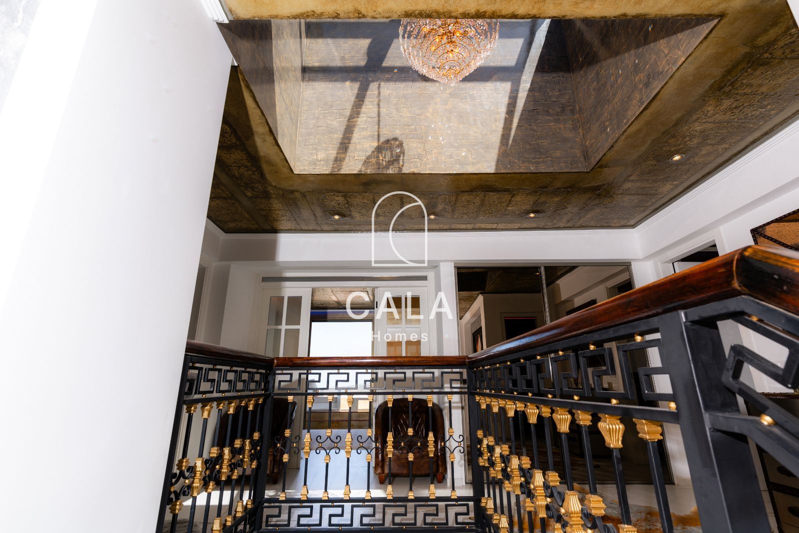 Exclusive Architect-Designed Villa With Open Views Of The Atlantic