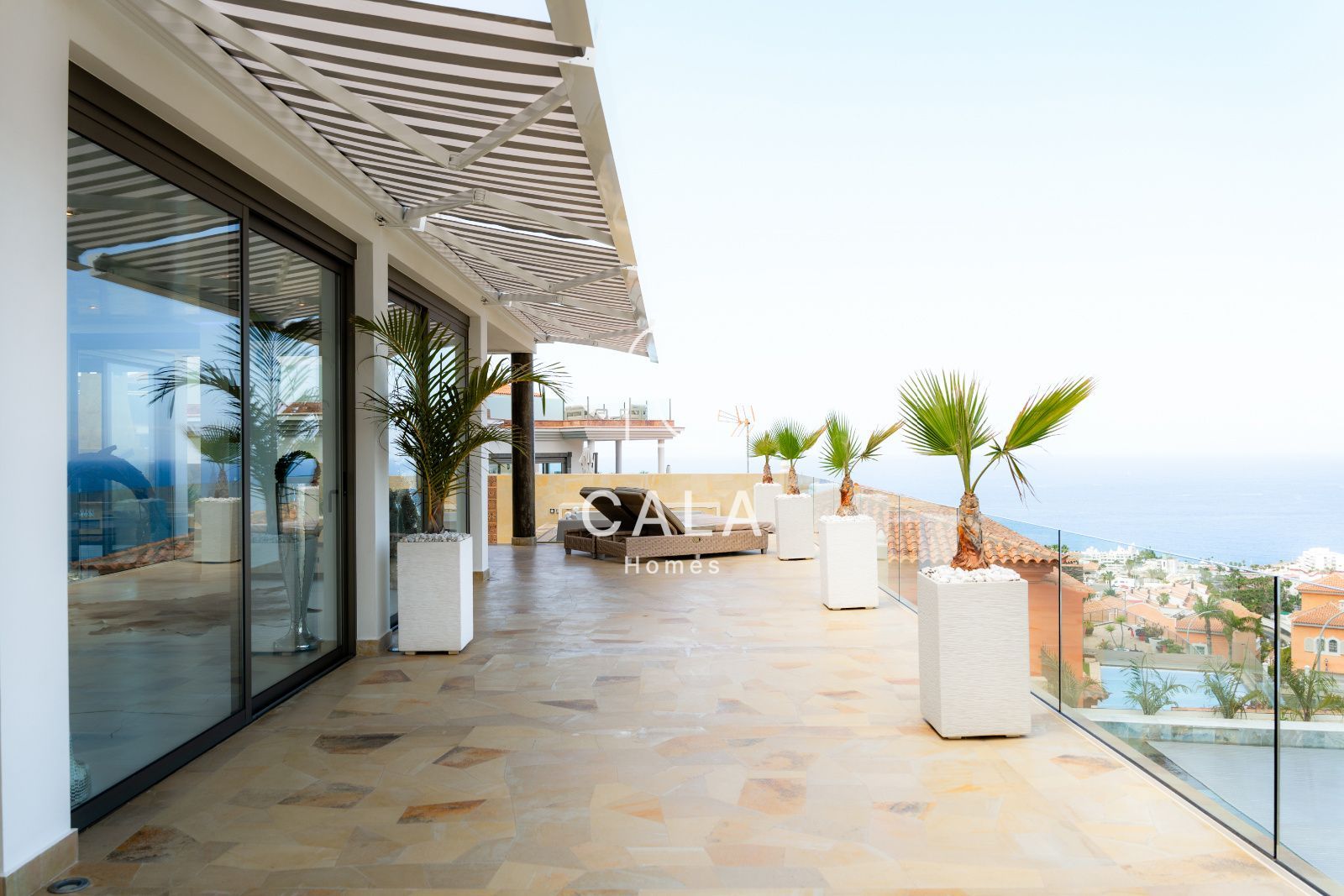 Exclusive Architect-Designed Villa With Open Views Of The Atlantic