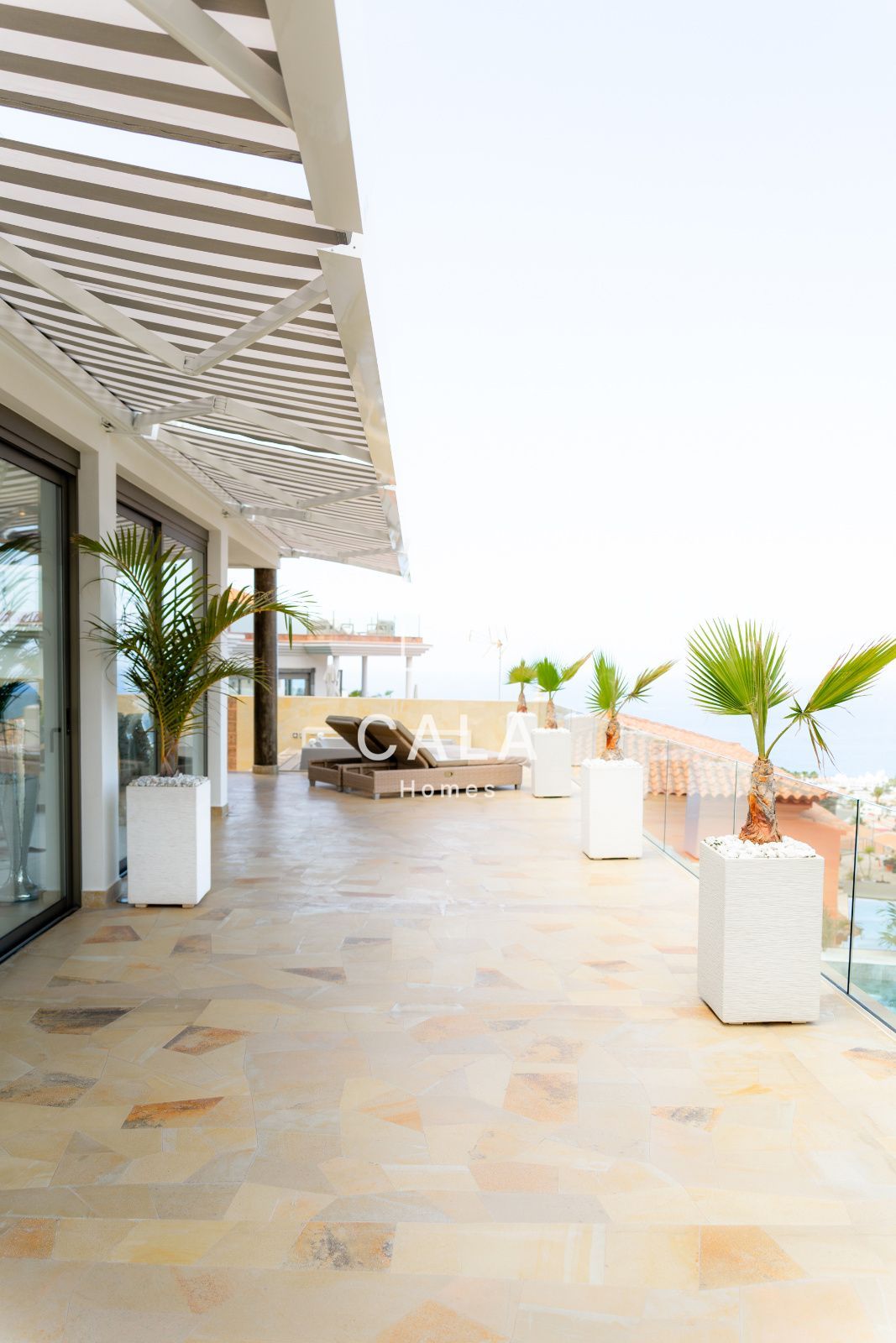 Exclusive Architect-Designed Villa With Open Views Of The Atlantic