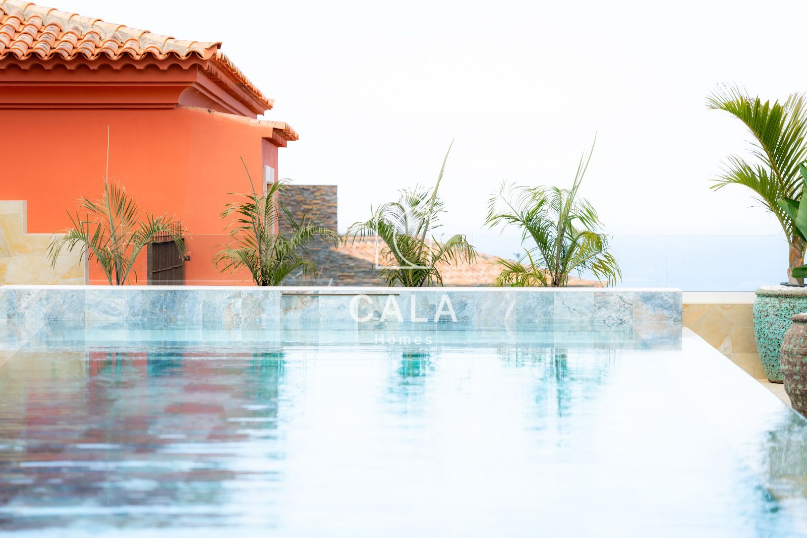 Exclusive Architect-Designed Villa With Open Views Of The Atlantic