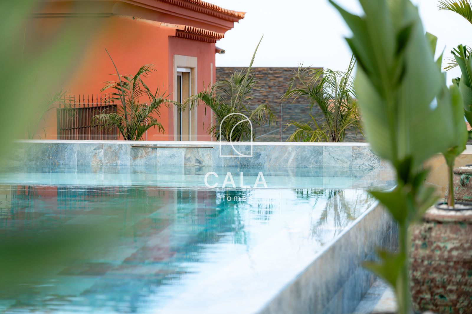 Exclusive Architect-Designed Villa With Open Views Of The Atlantic