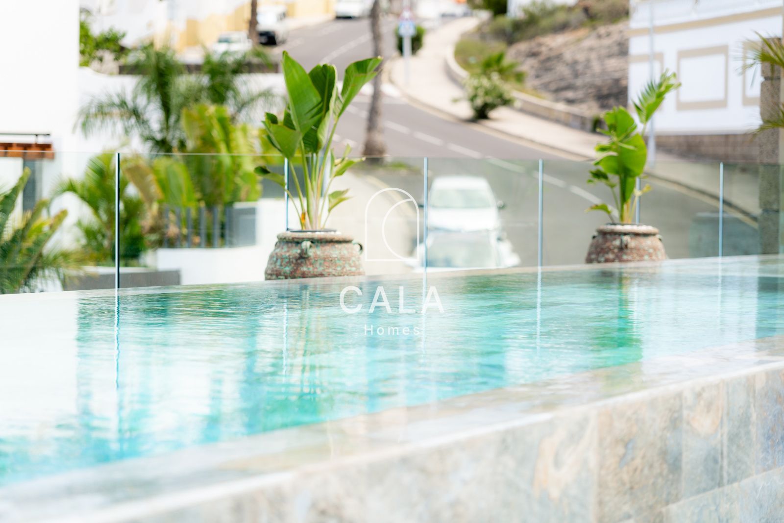 Exclusive Architect-Designed Villa With Open Views Of The Atlantic