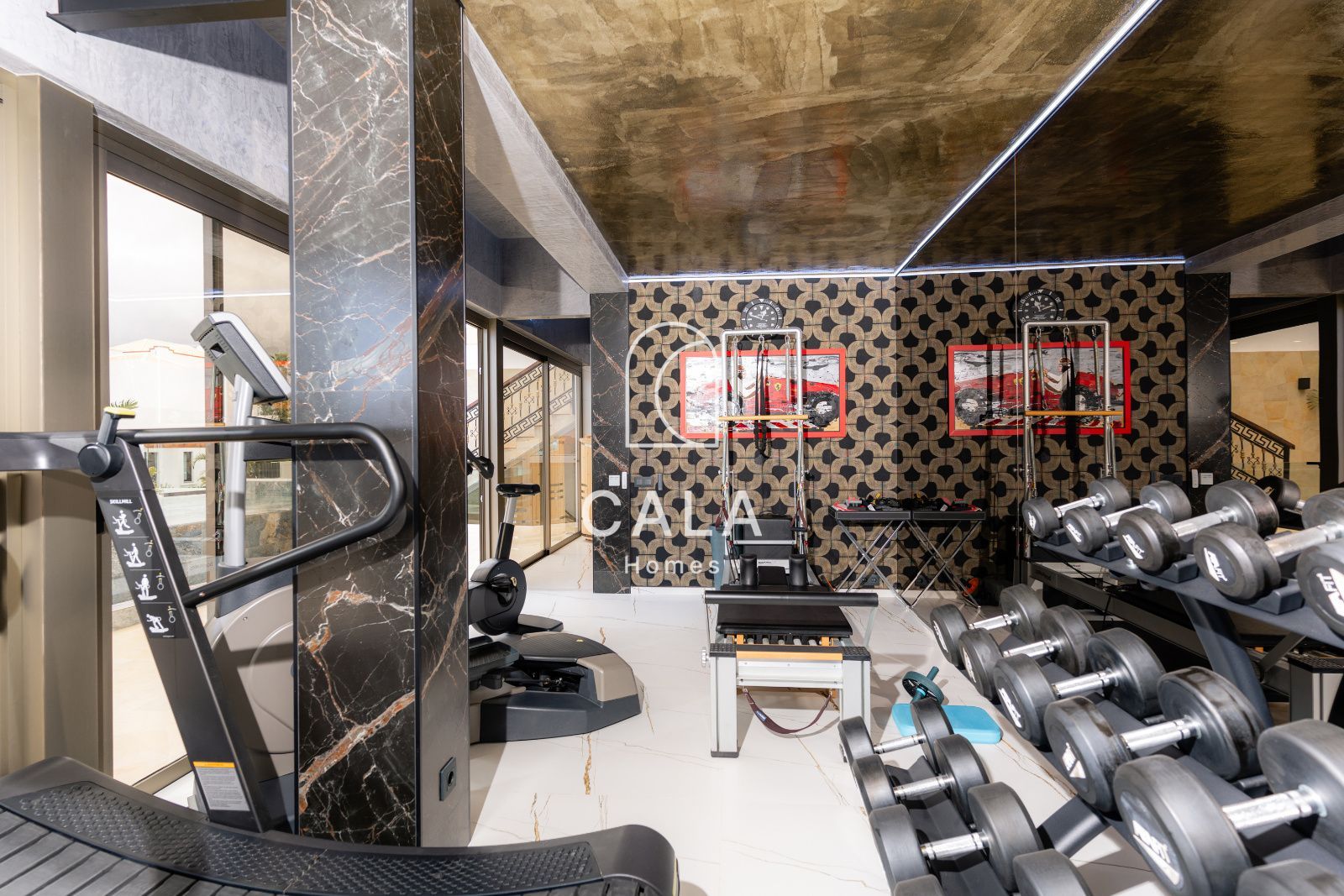 Exclusive Architect-Designed Villa With Open Views Of The Atlantic