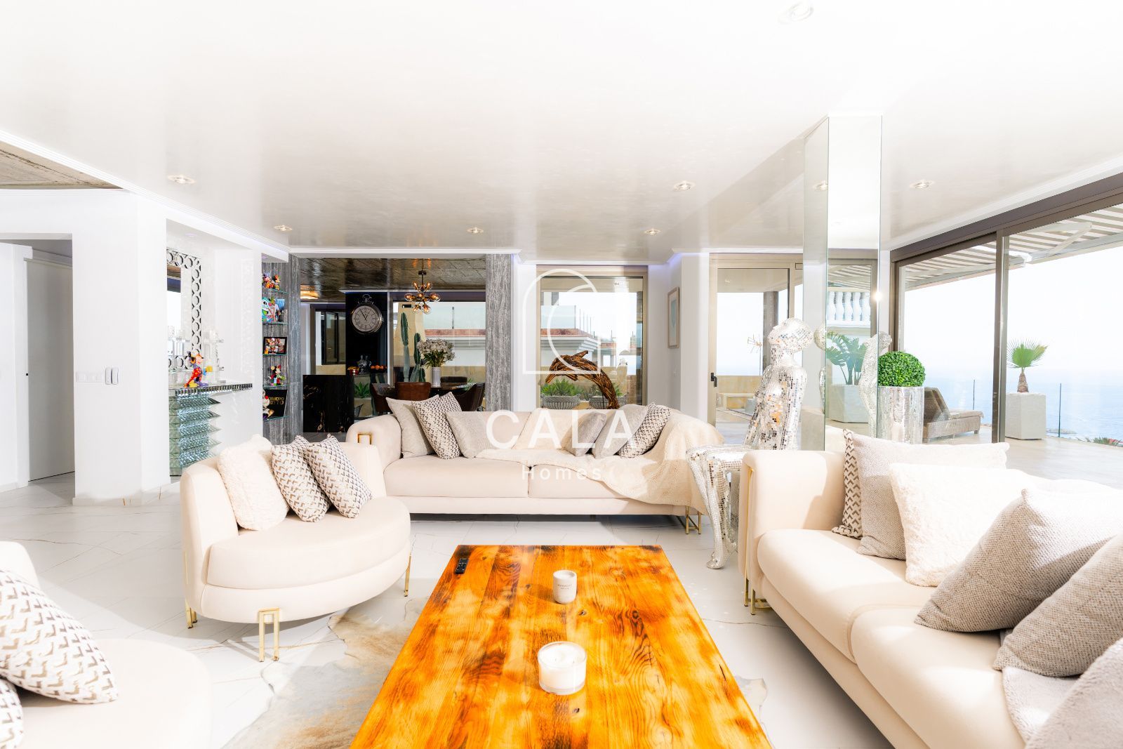 Exclusive Architect-Designed Villa With Open Views Of The Atlantic