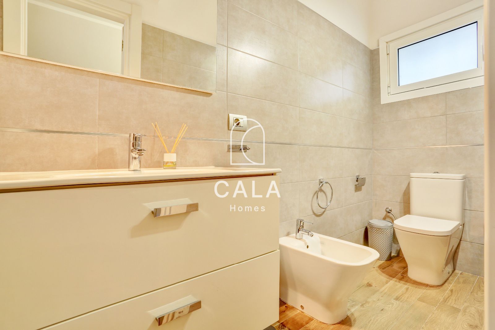 Detached chalet for sale in Costa del Silencio