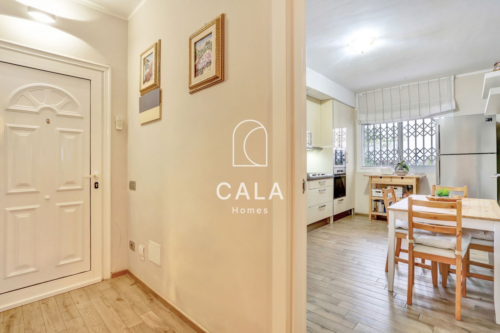 Detached chalet for sale in Costa del Silencio