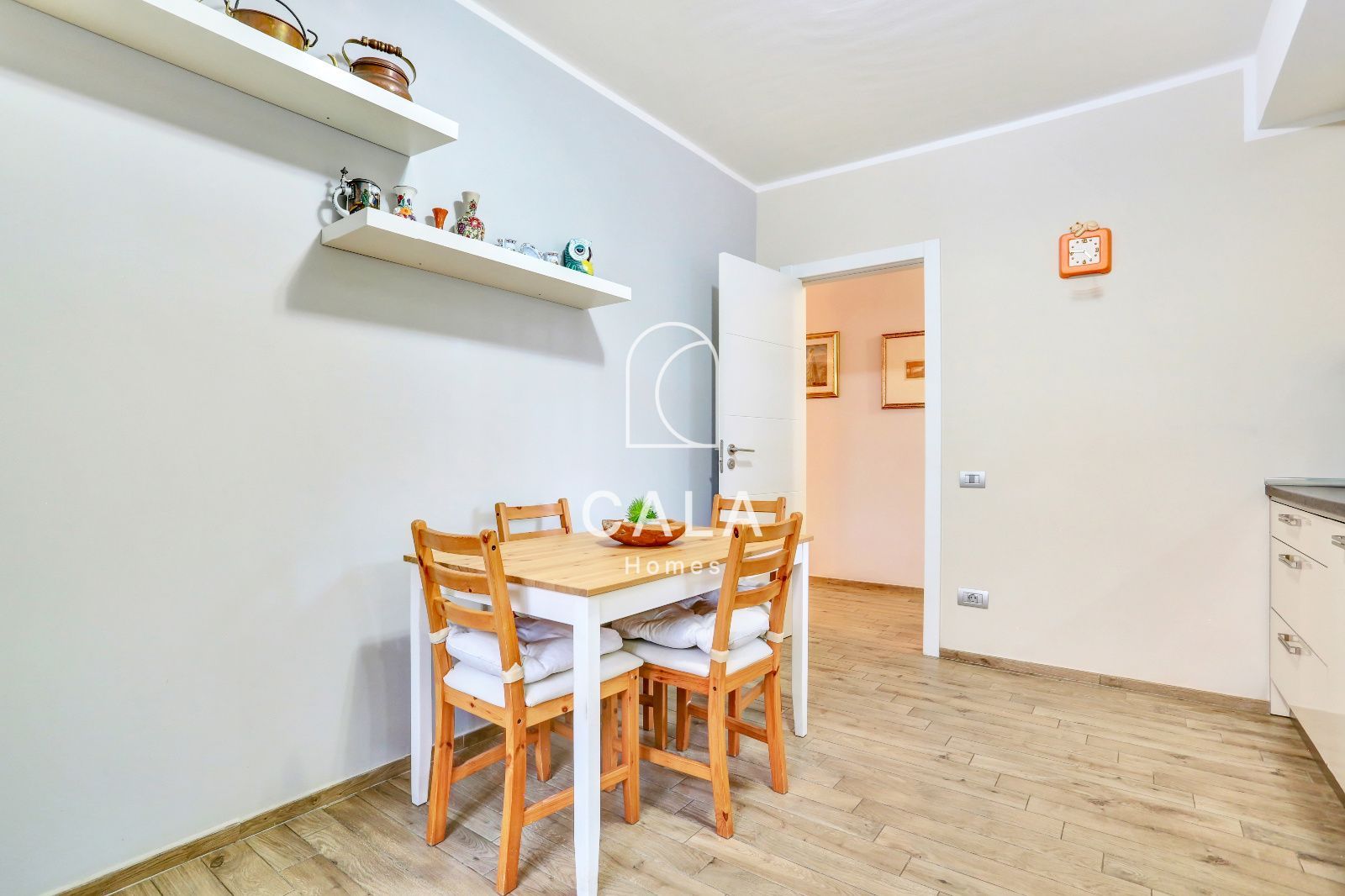 Detached chalet for sale in Costa del Silencio