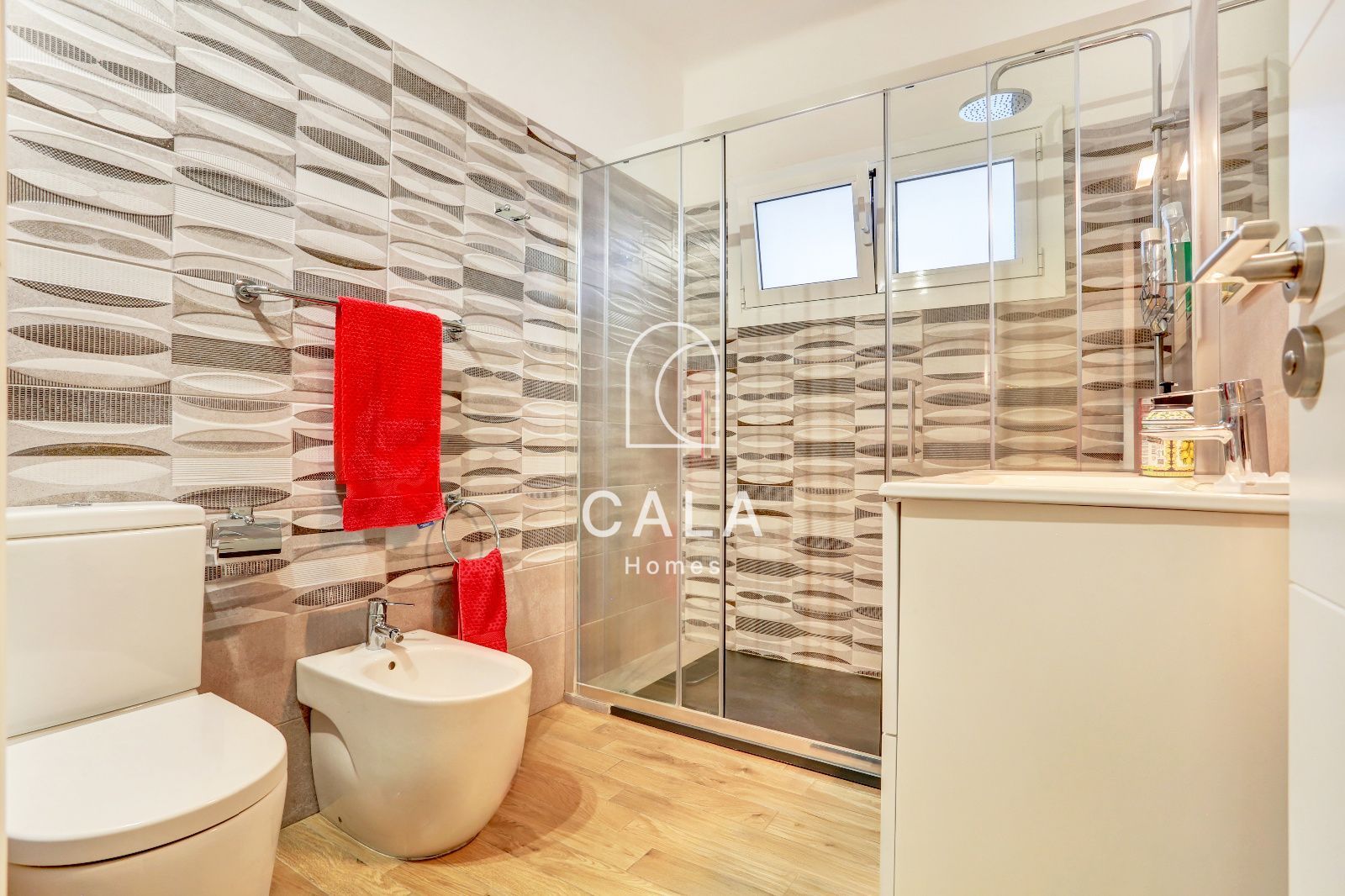 Detached chalet for sale in Costa del Silencio