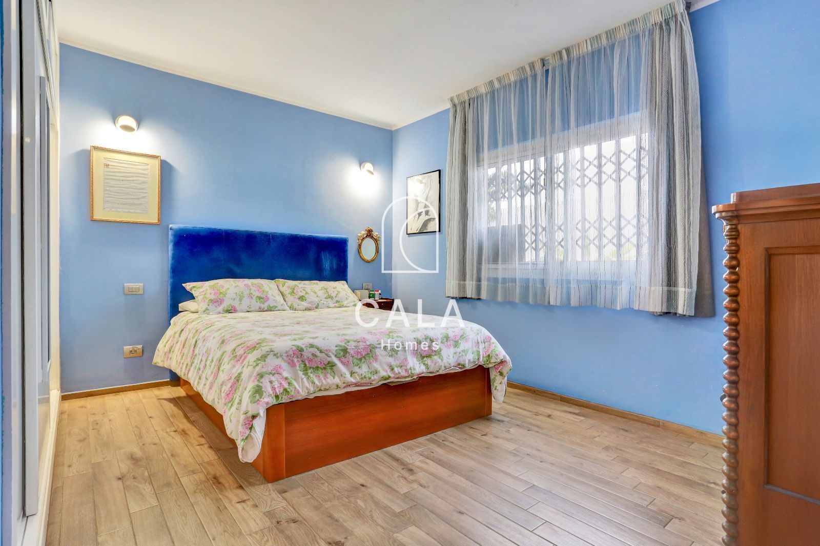 Detached chalet for sale in Costa del Silencio