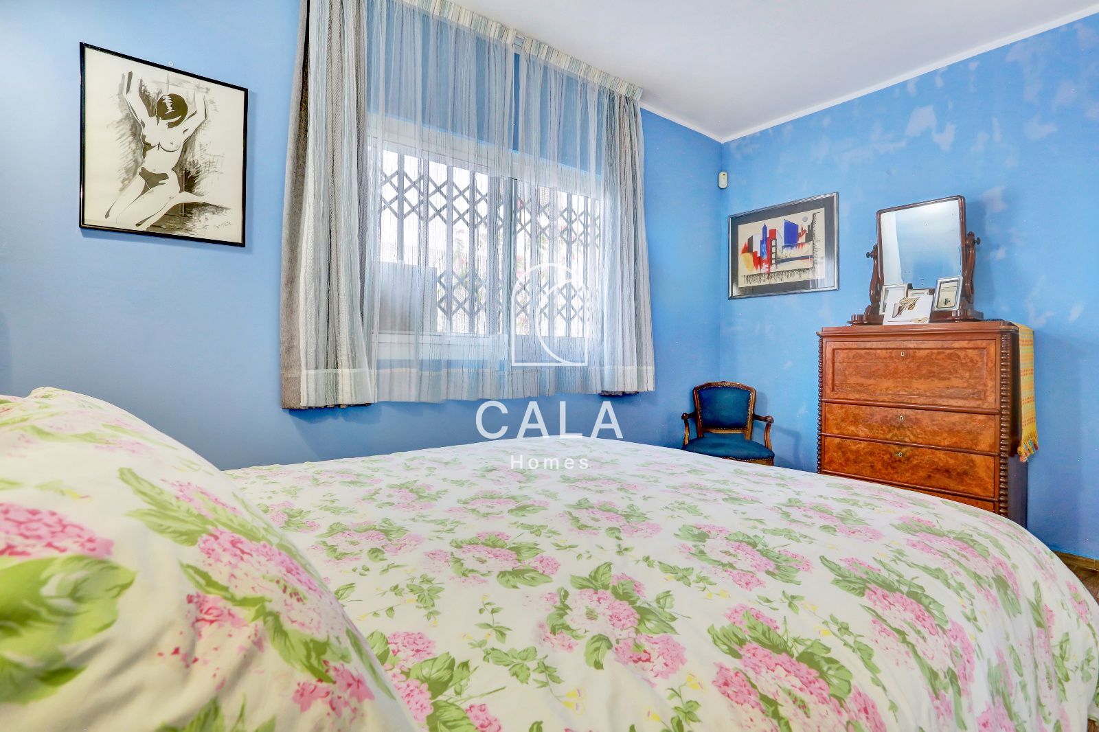 Detached chalet for sale in Costa del Silencio