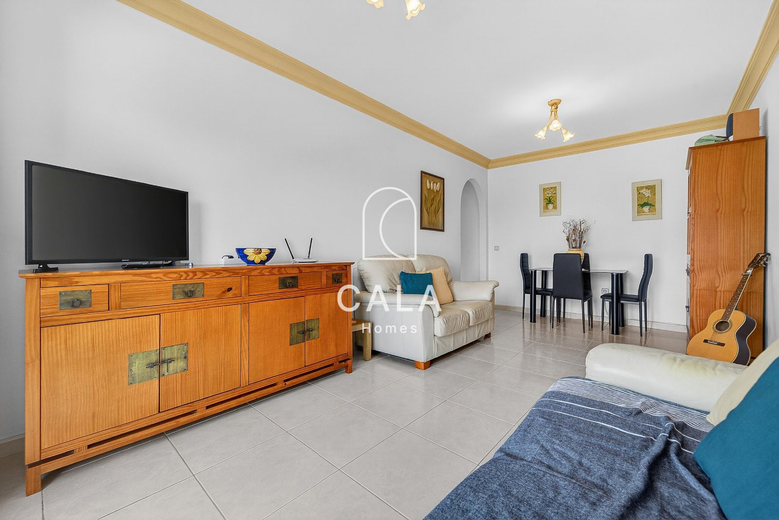 Bright 2-Bedroom Apartment in Callao Salvaje.