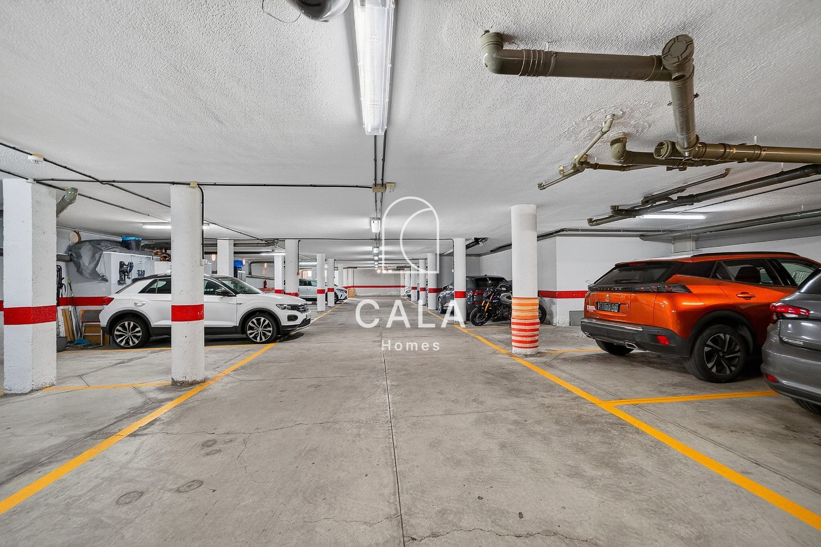 Bright 2-Bedroom Apartment in Callao Salvaje.