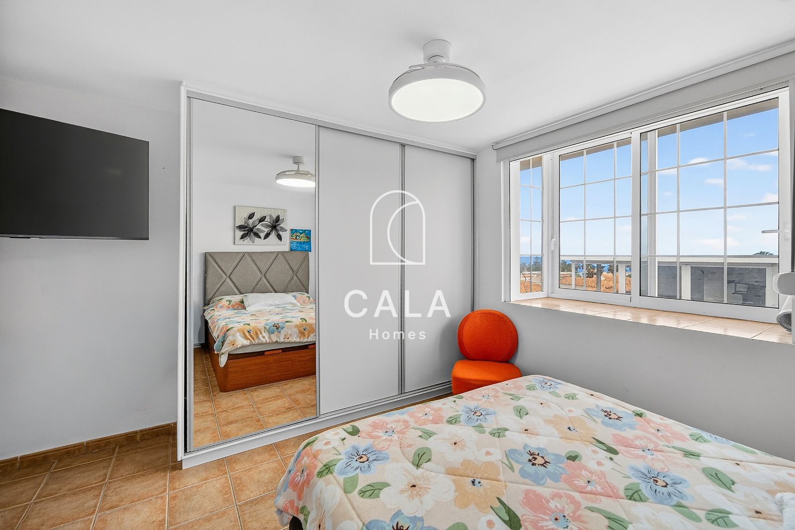 Townhouse in Palm-Mar: Central Location in a Quiet Residential Area