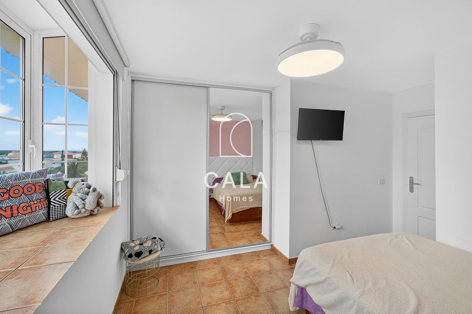 Townhouse in Palm-Mar: Central Location in a Quiet Residential Area