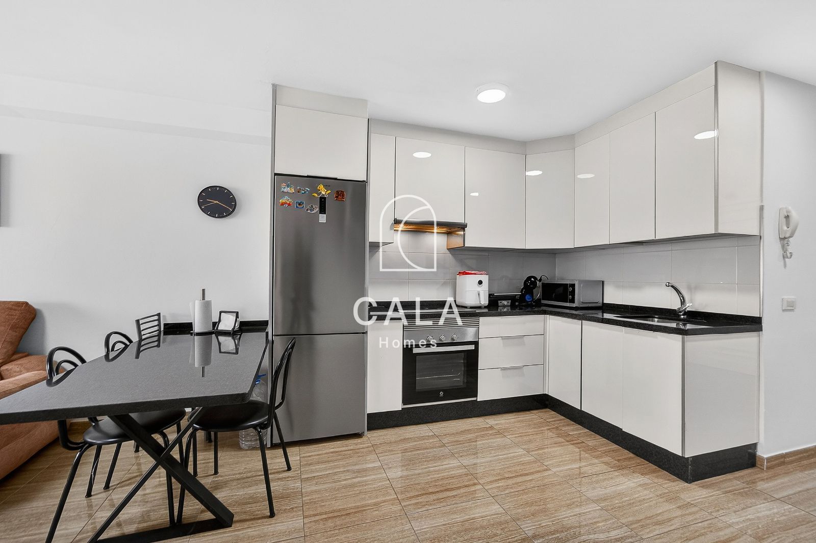 Townhouse in Palm-Mar: Central Location in a Quiet Residential Area