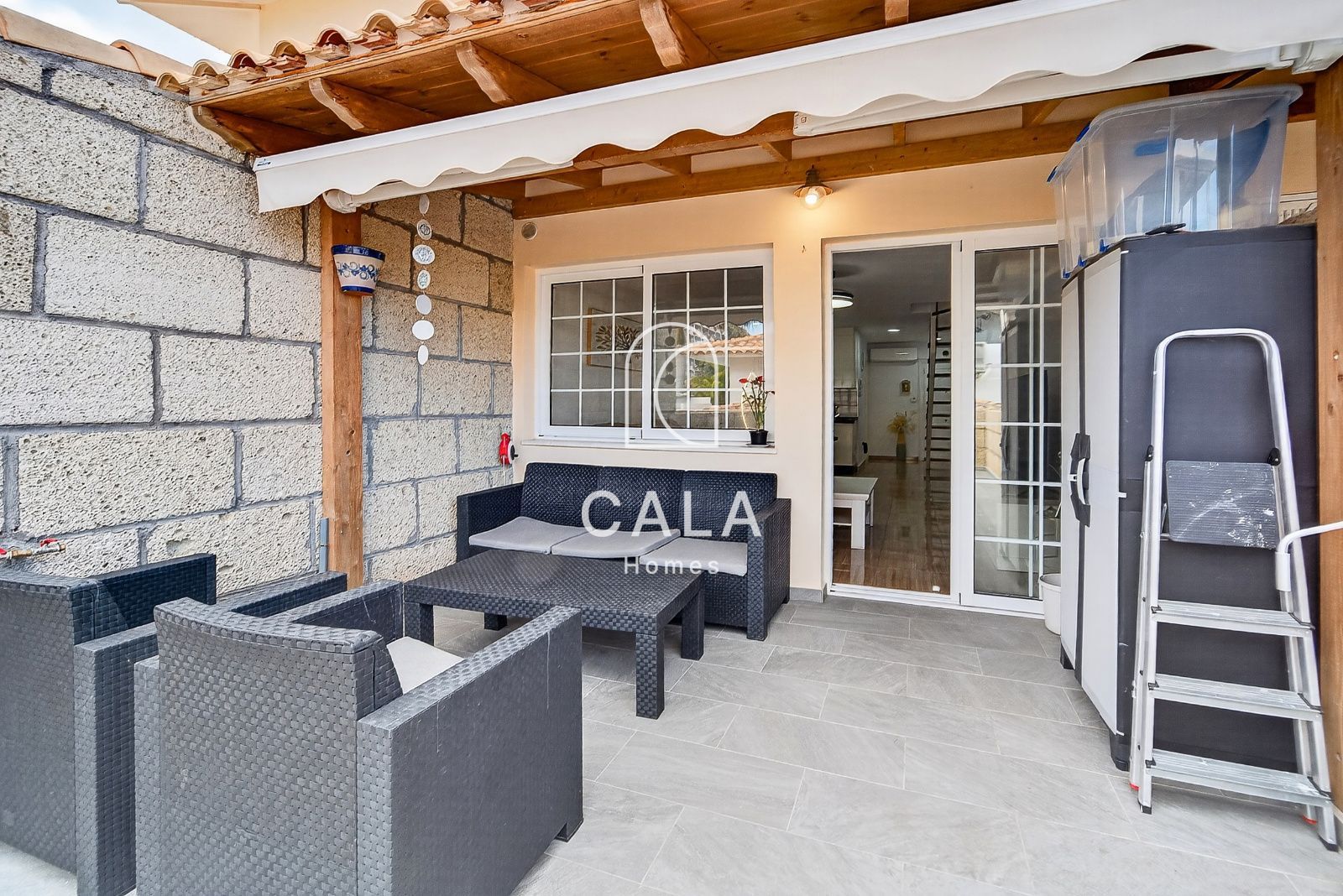Townhouse in Palm-Mar: Central Location in a Quiet Residential Area