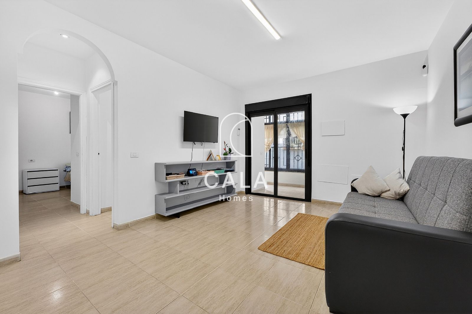 2-bedroom apartment with garage and storage room