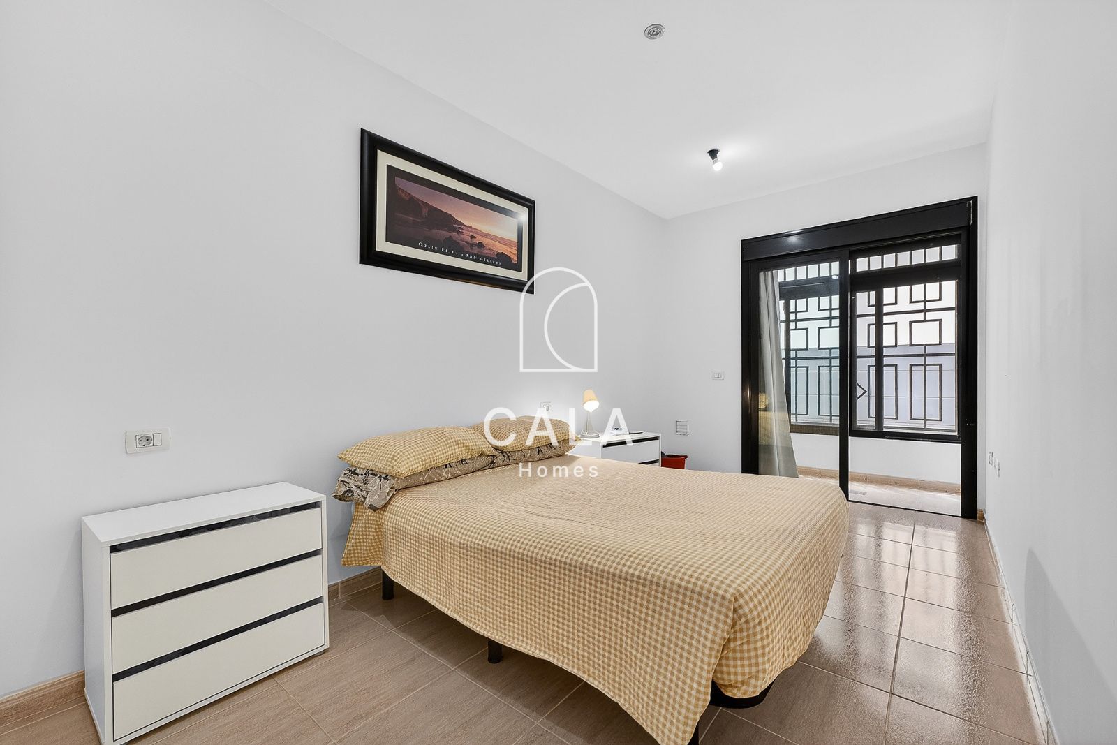 2-bedroom apartment with garage and storage room