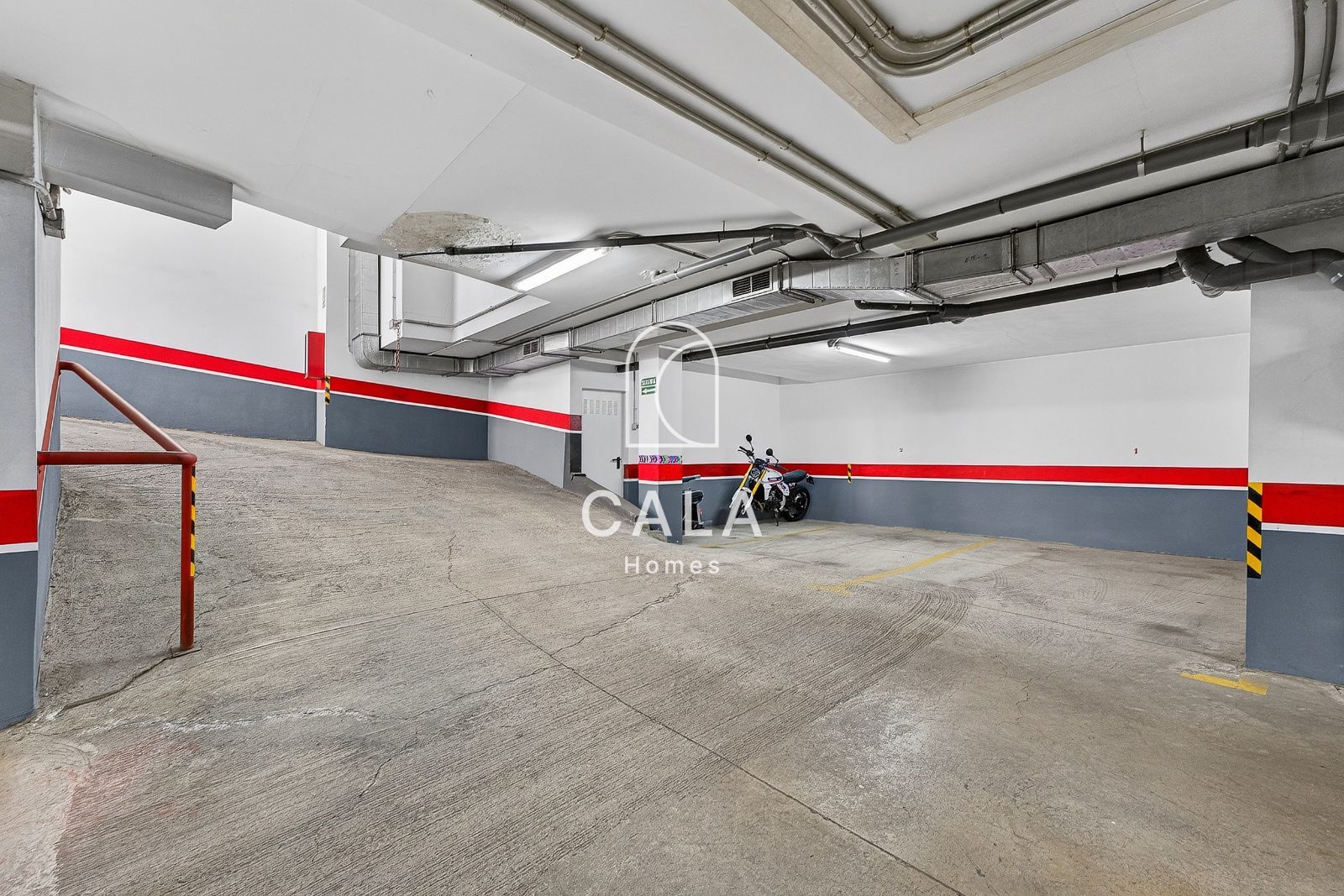 2-bedroom apartment with garage and storage room