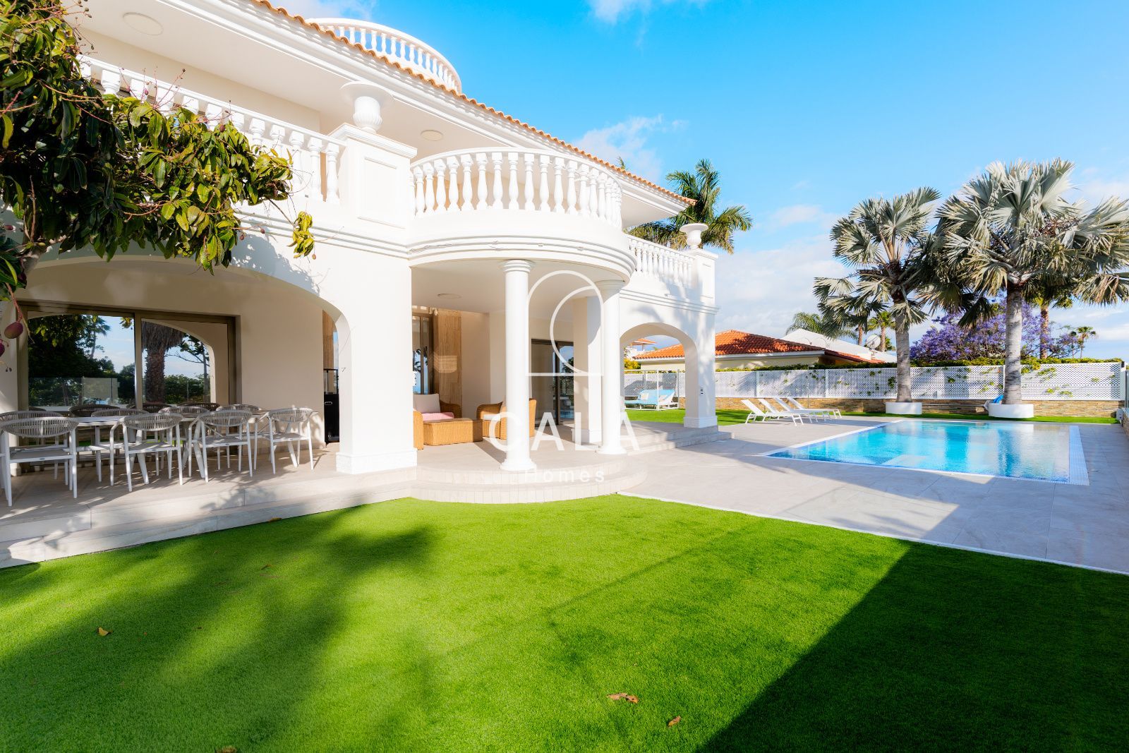 La Caleta: Exclusive Living by the Sea and Golf