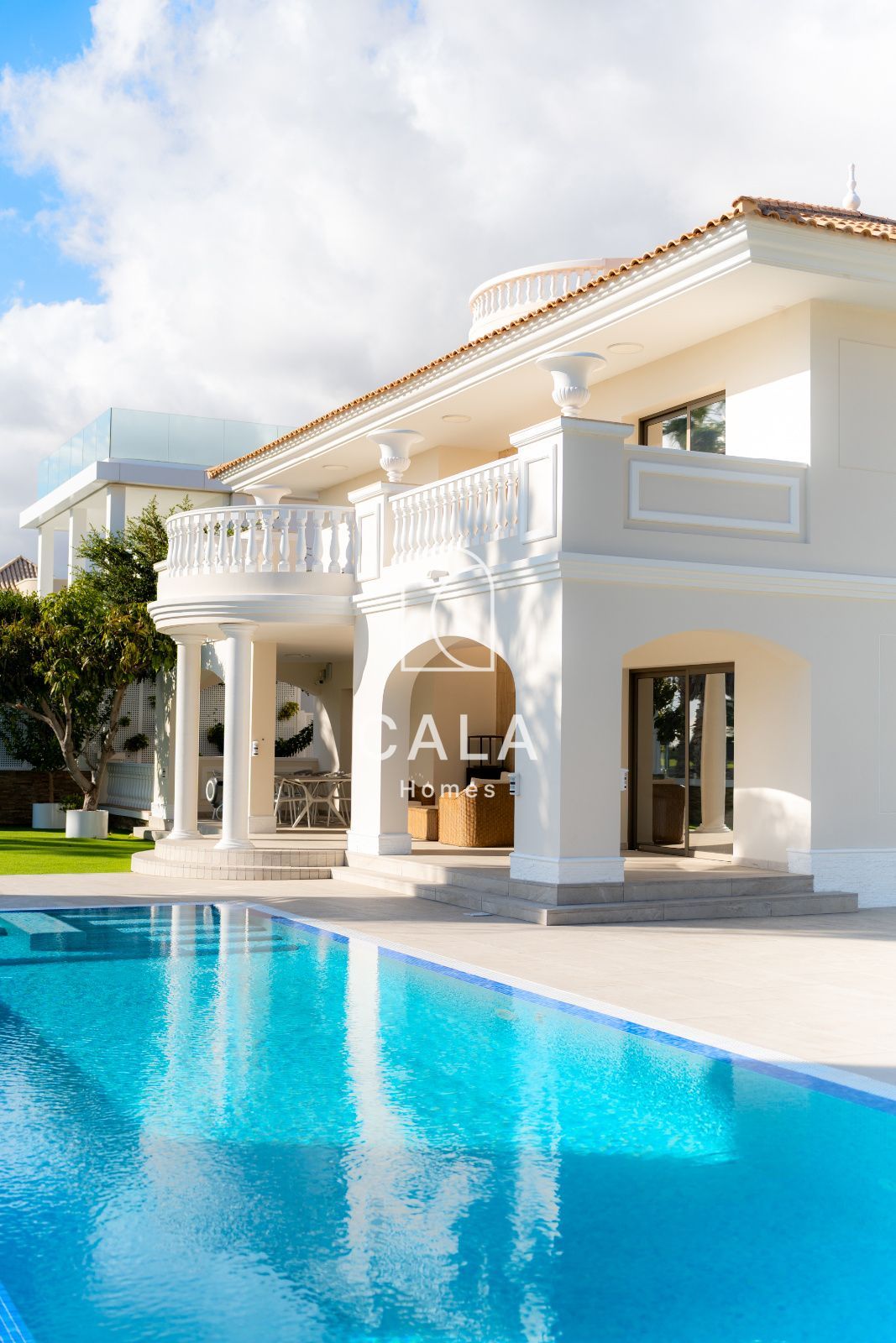 La Caleta: Exclusive Living by the Sea and Golf