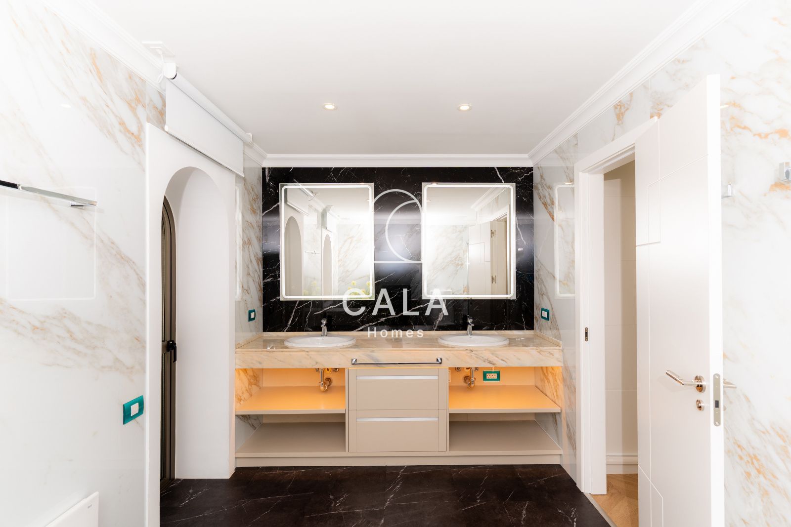 La Caleta: Exclusive Living by the Sea and Golf