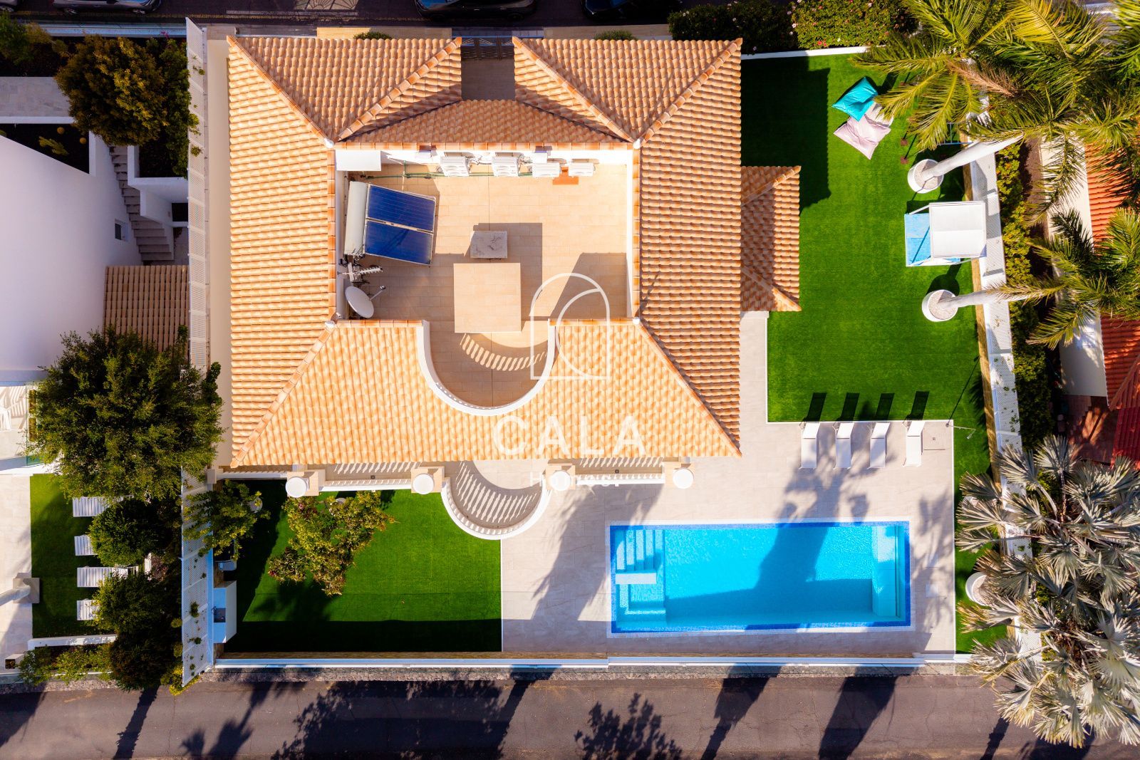 La Caleta: Exclusive Living by the Sea and Golf