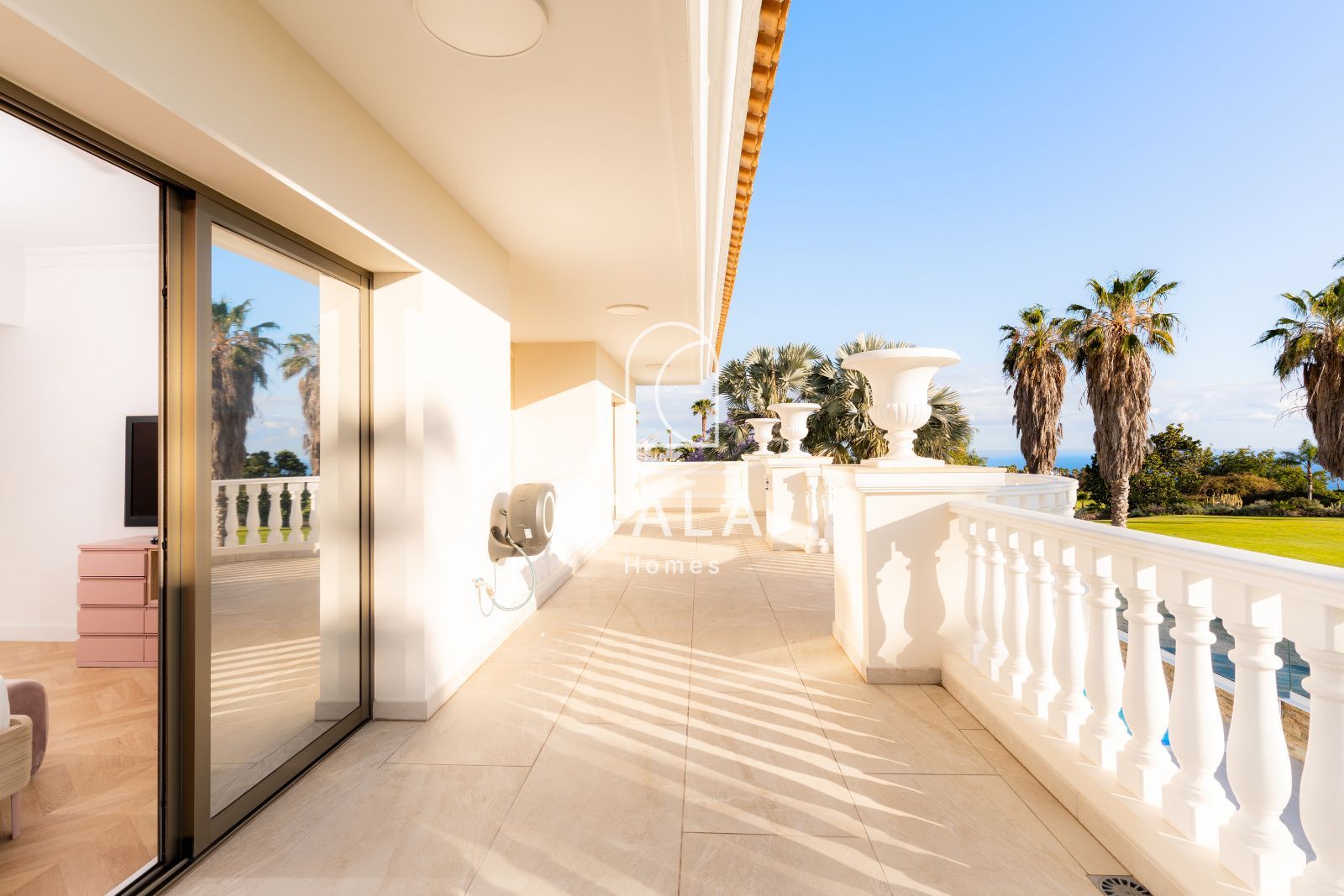La Caleta: Exclusive Living by the Sea and Golf
