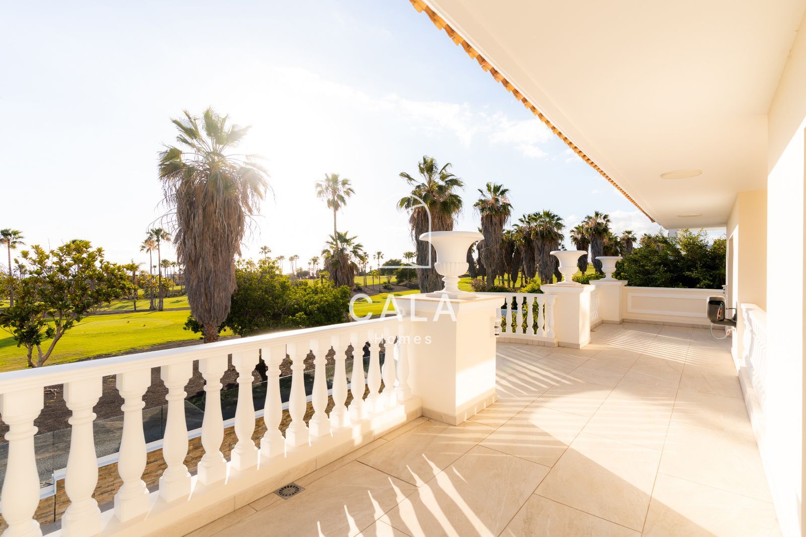 La Caleta: Exclusive Living by the Sea and Golf