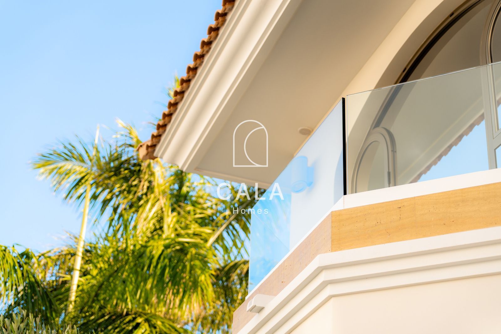 La Caleta: Exclusive Living by the Sea and Golf