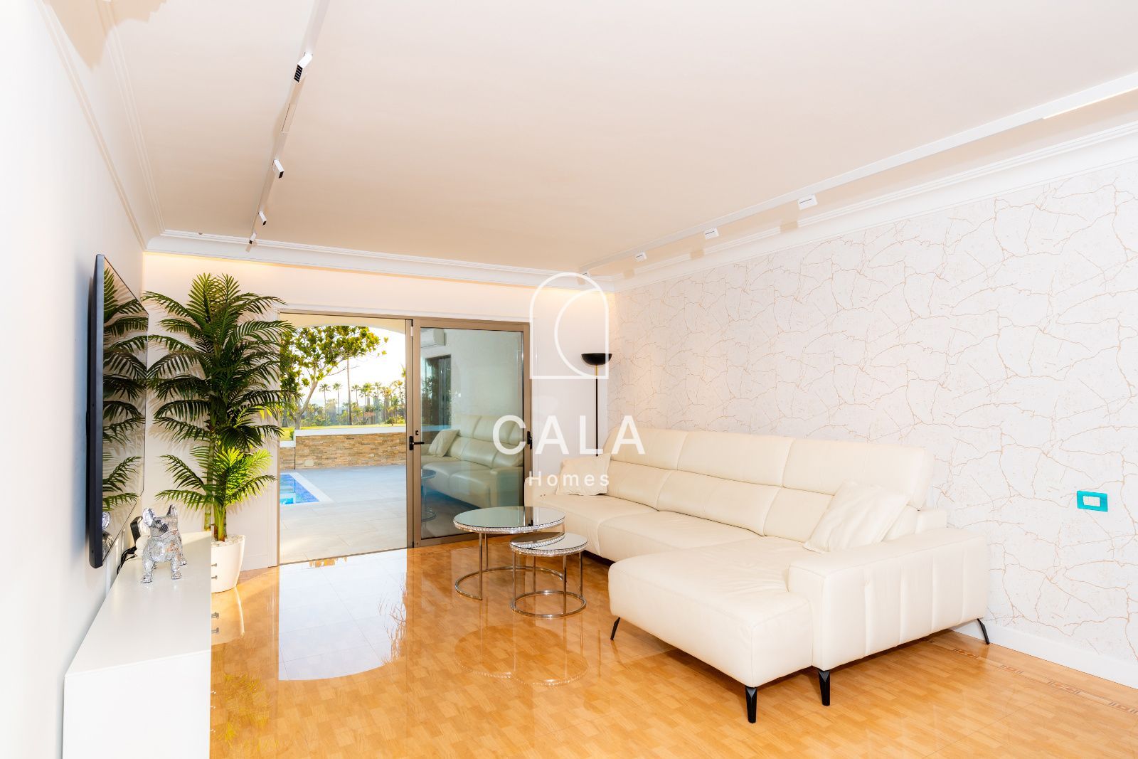 La Caleta: Exclusive Living by the Sea and Golf