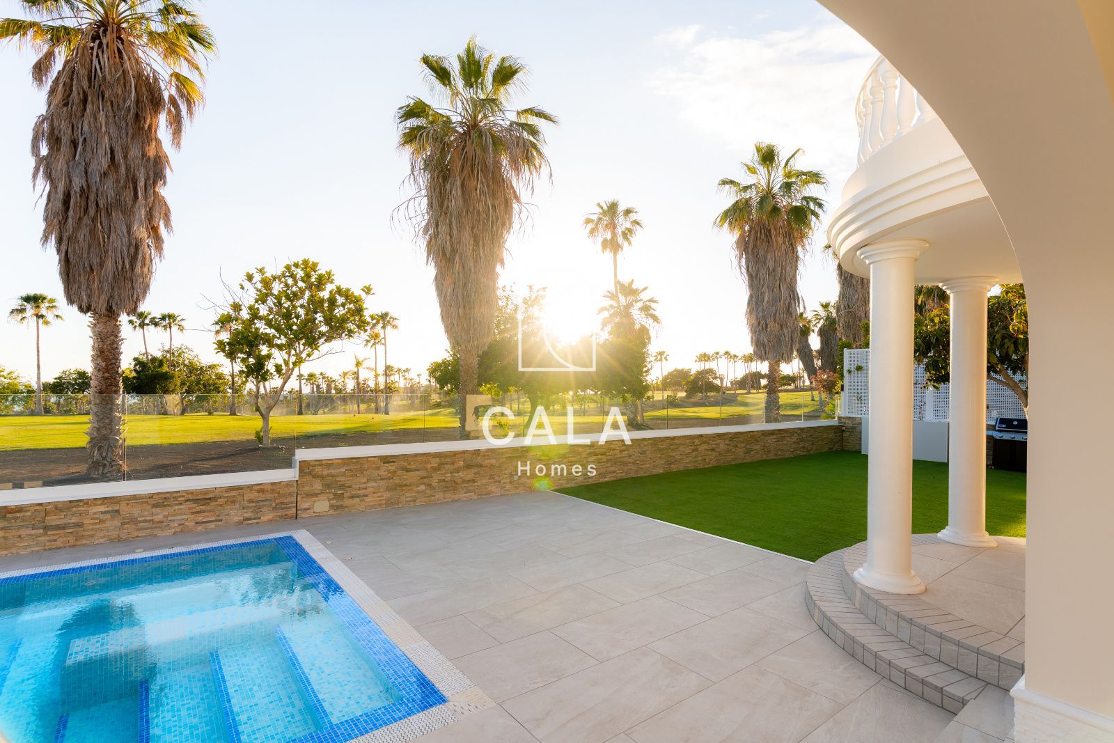 La Caleta: Exclusive Living by the Sea and Golf